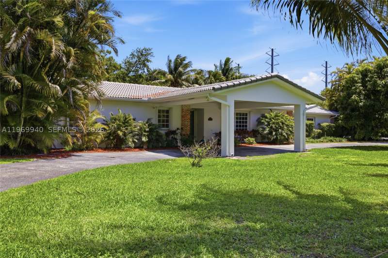 4 bedroom SingleFamilyResidence at 14721 SW 67th Ave, Kings Bay Sub, Coral Gables — photo 2