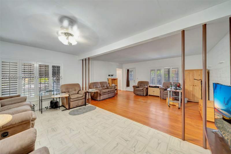 2 bedroom SingleFamilyResidence at 890 NE 138th St, Irons Manor High Pine Add, North Miami — photo 3