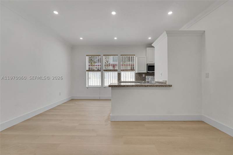 2 bedroom Condominium at 1027 Pennsylvania Ave 103, Penn Plaza Condo, Miami Beach — photo 4