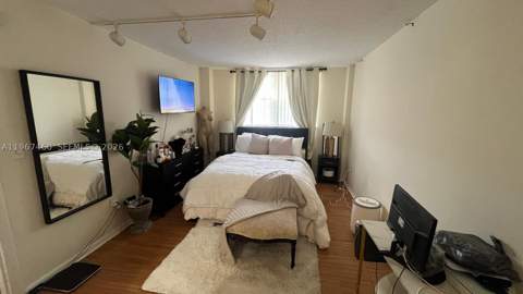 16465 NE 22nd Ave 514, North Miami Beach FL - photo 14 of 17