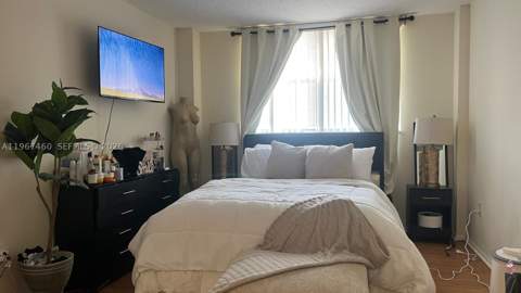 16465 NE 22nd Ave 514, North Miami Beach FL - photo 15 of 17