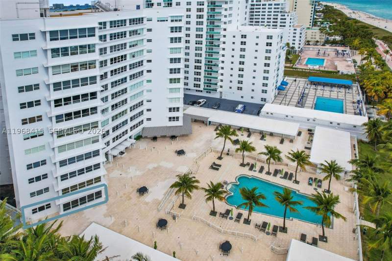 2 bedroom Condominium at 4925 Collins Ave 1A, The Executive Condo, Miami Beach — photo 2