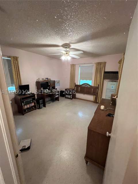 812 Columbus Blvd, Coral Gables FL - photo 10 of 19