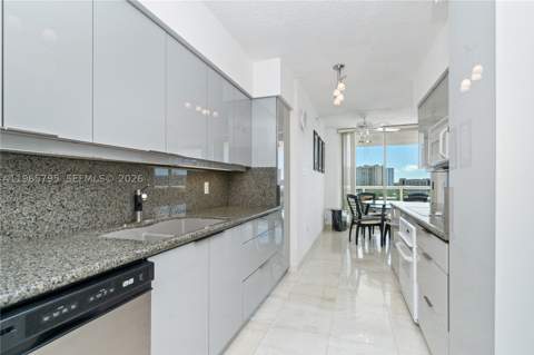 16400 Collins Ave 744, Sunny Isles Beach FL - photo 15 of 36