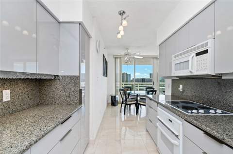 16400 Collins Ave 744, Sunny Isles Beach FL - photo 16 of 36