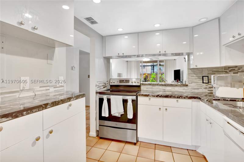 2 bedroom Condominium at 10525 SW 112th Ave 117, Garden Of Kendall Condo N, Miami — photo 4