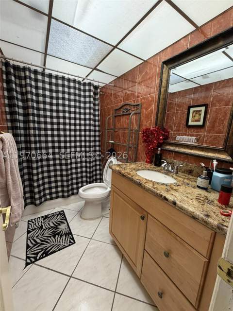 10090 NW 80th Ct 1206, Hialeah Gardens FL - photo 19 of 24