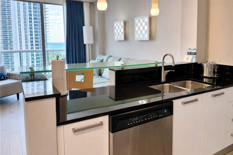 1 bedroom Condominium at 18683 Collins Ave 1404, M Resort Residences Condo, Sunny Isles Beach — photo 5