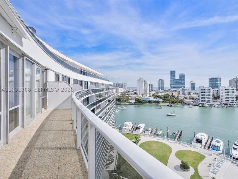 1 bedroom Condominium at 900 Bay Dr 1012, King Cole Condo, Miami Beach — photo 4