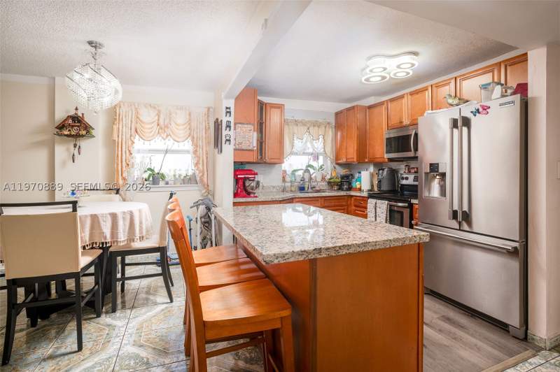 2 bedroom Condominium at 16450 Miami Dr 503, Three Seasons Condominium, North Miami Beach — photo 4