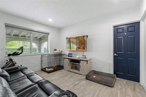 700 SW 44th Pl, Miami FL - photo 10 of 48
