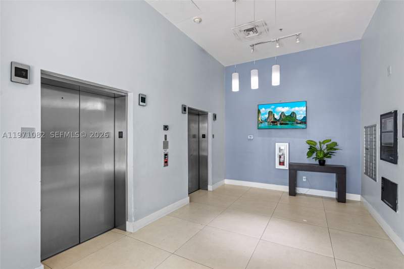 2 bedroom Condominium at 7275 SW 90th Way 404, Downtown Dadeland Condo N, Miami — photo 3