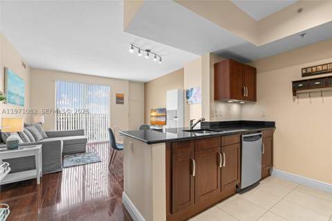 7275 SW 90th Way 404, Miami FL - photo 7 of 35