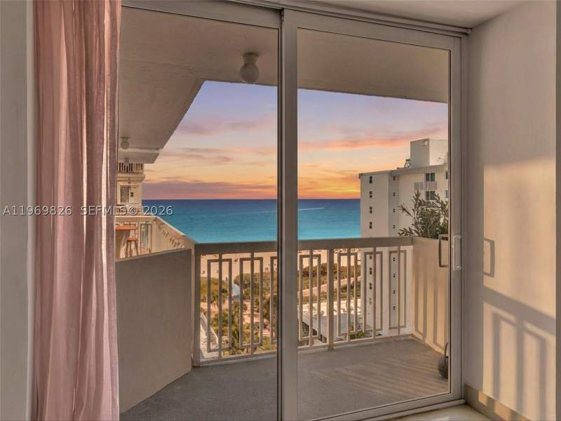 0 bedroom Condominium at 401 Ocean Dr 1007, The Presidential Condo, Miami Beach — photo 4