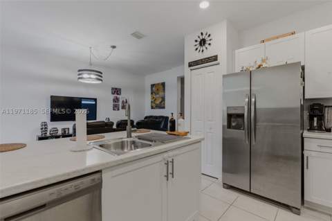 10009 SW 228th Ter ., Miami FL - photo 12 of 48