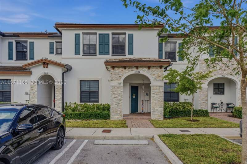 3 bedroom Townhouse at 10009 SW 228th Ter ., Enclave South Phase 2, Miami — photo 2