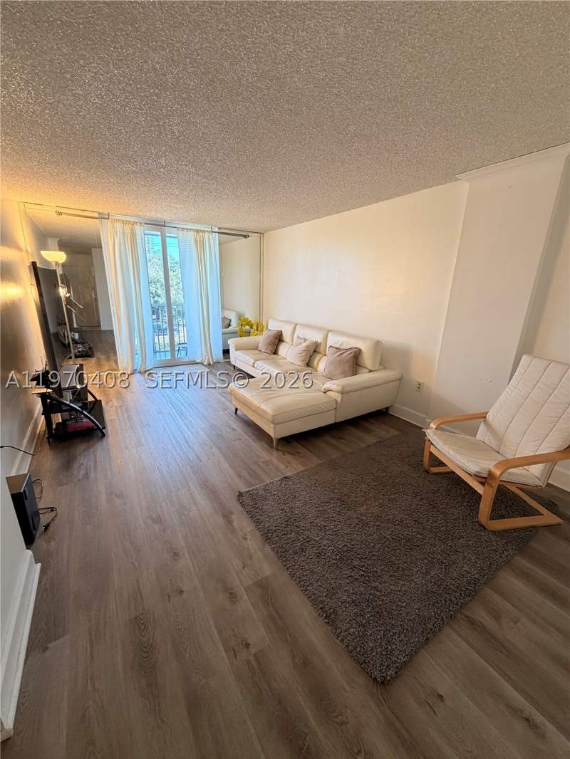 2 bedroom Condominium at 16851 NE 23rd Ave B304, Woodside Apts Condo, North Miami Beach — photo 4
