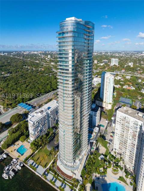 175 SE 25 Rd 2802, Miami FL - photo 7 of 23