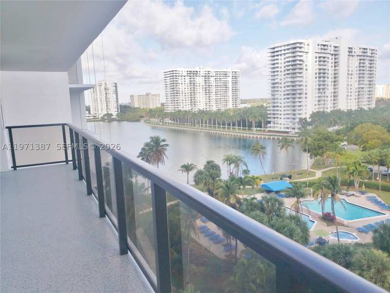 2 bedroom Condominium at 18151 NE 31st Ct 906, The Clipper At Bisc Cove, Aventura — photo 1