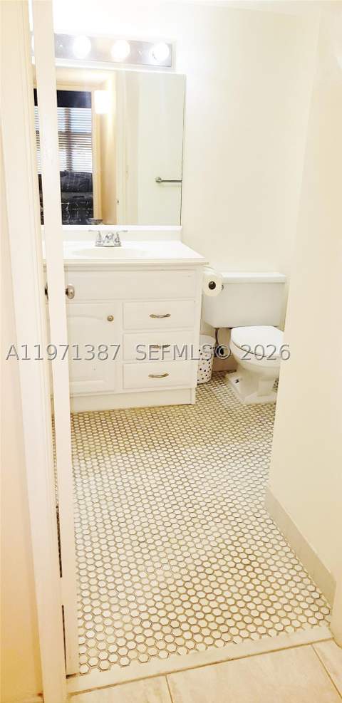 18151 NE 31st Ct 906, Aventura FL - photo 16 of 18