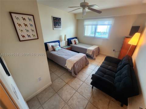 18100 N Bay Rd Ph7, Sunny Isles Beach FL - photo 11 of 28