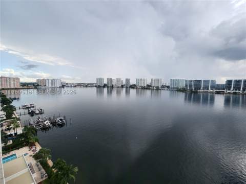 18100 N Bay Rd Ph7, Sunny Isles Beach FL - photo 17 of 28