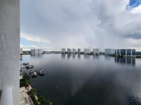 18100 N Bay Rd Ph7, Sunny Isles Beach FL - photo 21 of 28
