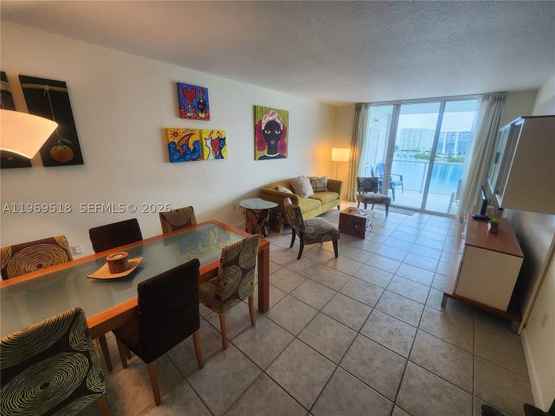 2 bedroom Condominium at 18100 N Bay Rd Ph7, Marina Bay Club, Sunny Isles Beach — photo 5
