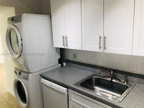 8260 SW 210th St 210, Cutler Bay FL - photo 10 of 23