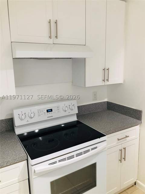 8260 SW 210th St 210, Cutler Bay FL - photo 11 of 23