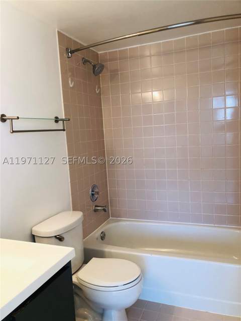 8260 SW 210th St 210, Cutler Bay FL - photo 13 of 23