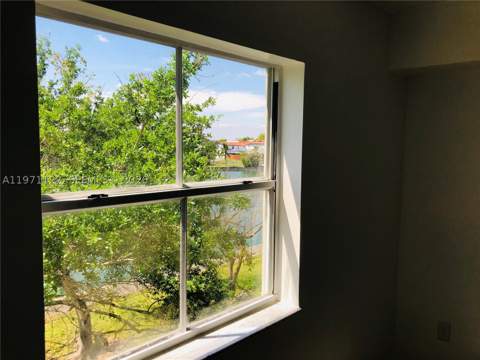8260 SW 210th St 210, Cutler Bay FL - photo 14 of 23