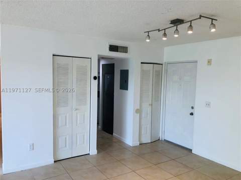 8260 SW 210th St 210, Cutler Bay FL - photo 7 of 23