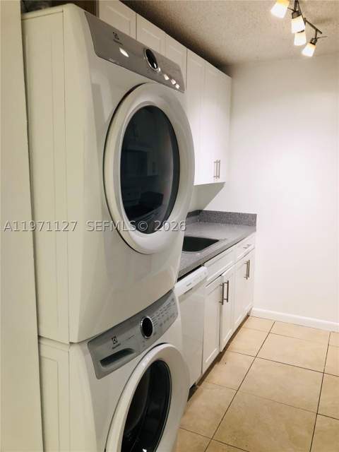 8260 SW 210th St 210, Cutler Bay FL - photo 9 of 23
