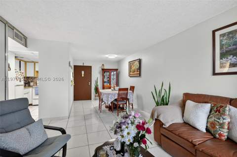 9678 Fontainebleau Blvd 410, Miami FL - photo 11 of 35