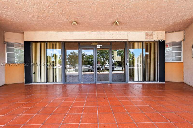 2 bedroom Condominium at 9678 Fontainebleau Blvd 411, Golfview Club At Fontaine, Miami — photo 3