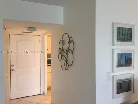 100 Bayview Dr 516, Sunny Isles Beach FL - photo 7 of 43