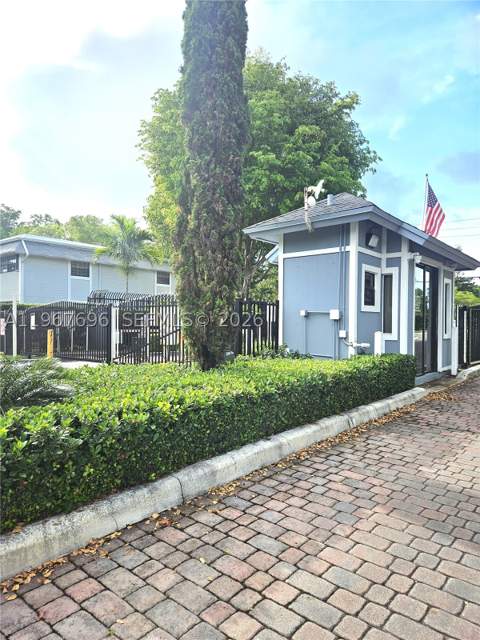 915 NE 199th St 206-15, Miami FL - photo 8 of 10