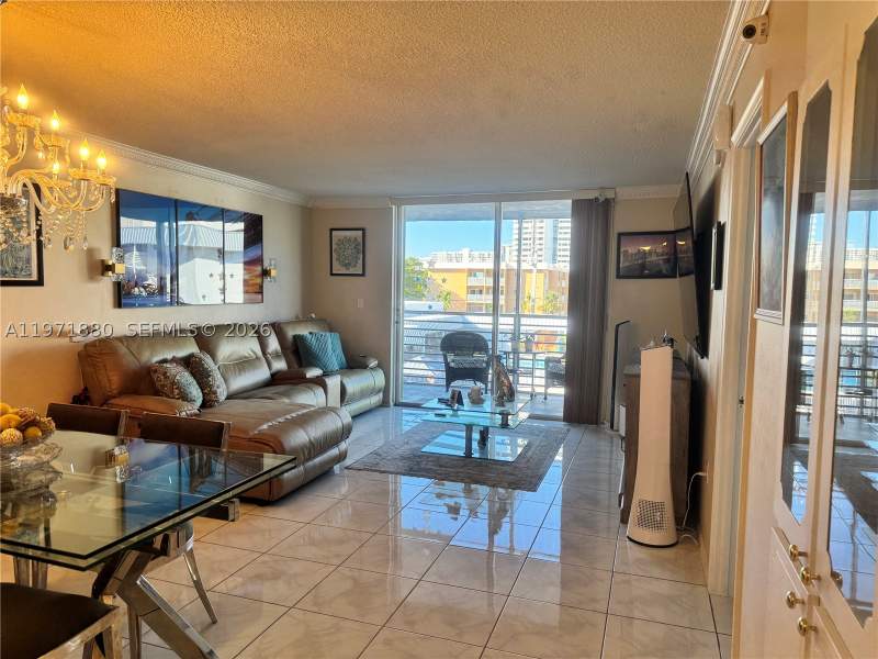 1 bedroom Condominium at 3551 NE NE 169 St. Apt.A.303, Eden Isles, North Miami Beach — photo 5