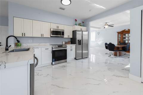 972 NE 36th Ave, Homestead FL - photo 11 of 42