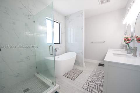 972 NE 36th Ave, Homestead FL - photo 15 of 42