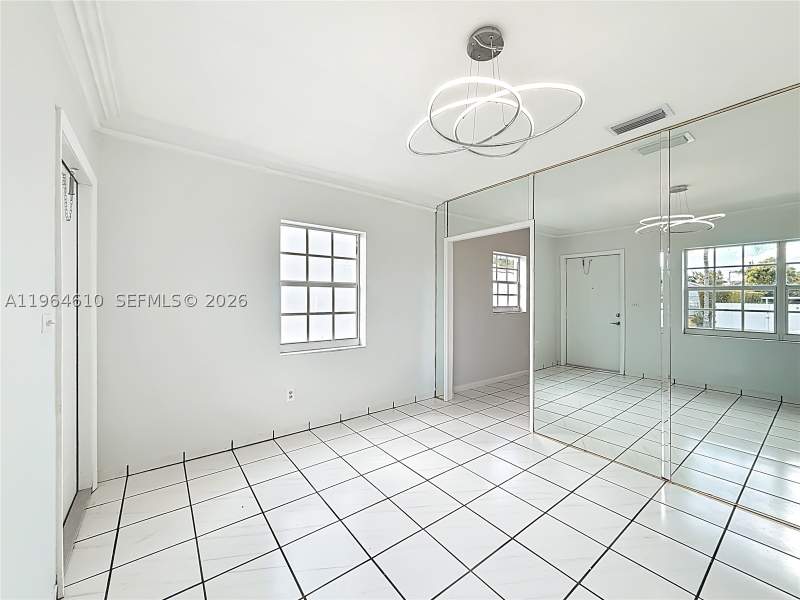 3 bedroom SingleFamilyResidence at 6819 SW 25th St, Central Manor Sec 1, Miami — photo 4