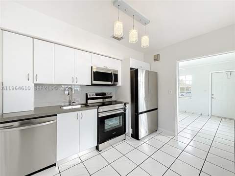6819 SW 25th St, Miami FL - photo 7 of 26