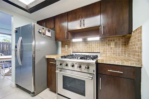 11483 SW 109th Rd 2F, Miami FL - photo 13 of 41