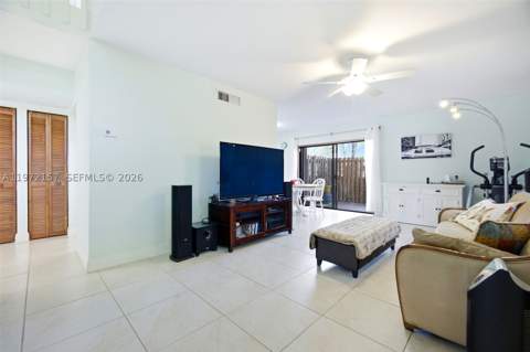 11483 SW 109th Rd 2F, Miami FL - photo 9 of 41
