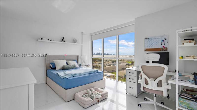 2 bedroom Condominium at 7601 E Treasure Dr 1011, The Grandview Palace Cond, North Bay Village — photo 3
