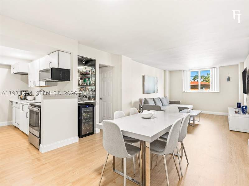2 bedroom Condominium at 1251 NE 108th St 108, Harbour Pointe Of Miami C, Miami — photo 2