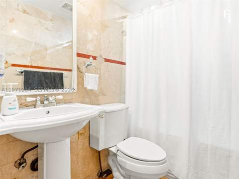 1251 NE 108th St 108, Miami FL - photo 8 of 15