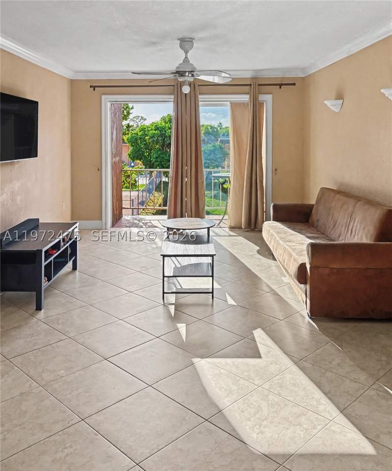 1 bedroom Condominium at 9417 SW 76th St X36, Sunset Palms East Condo, Miami — photo 2
