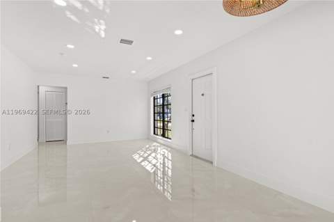 9241 Marine Dr, Cutler Bay FL - photo 11 of 39